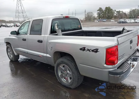 2005 Dodge Dakota Laramie z USA, uszkodzony, nr VIN 1D7HW58N95S228028